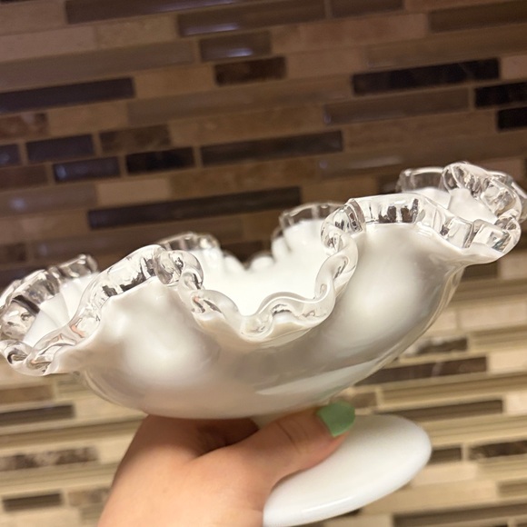 Fenton Silvercrest Milk Glass Pedestal Compote Bowl - Picture 8 of 9